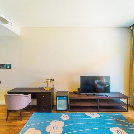 Hotel Manica Esentai City Алмати Екстер'єр фото
