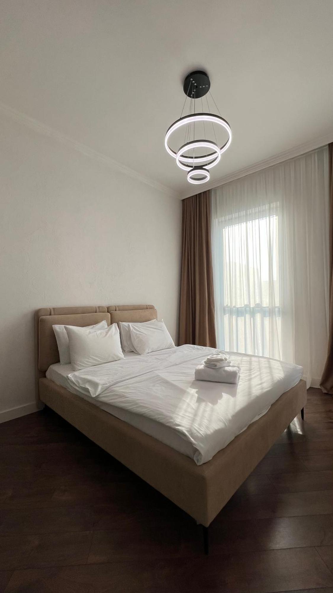 Hotel Manica Esentai City Алмати Екстер'єр фото