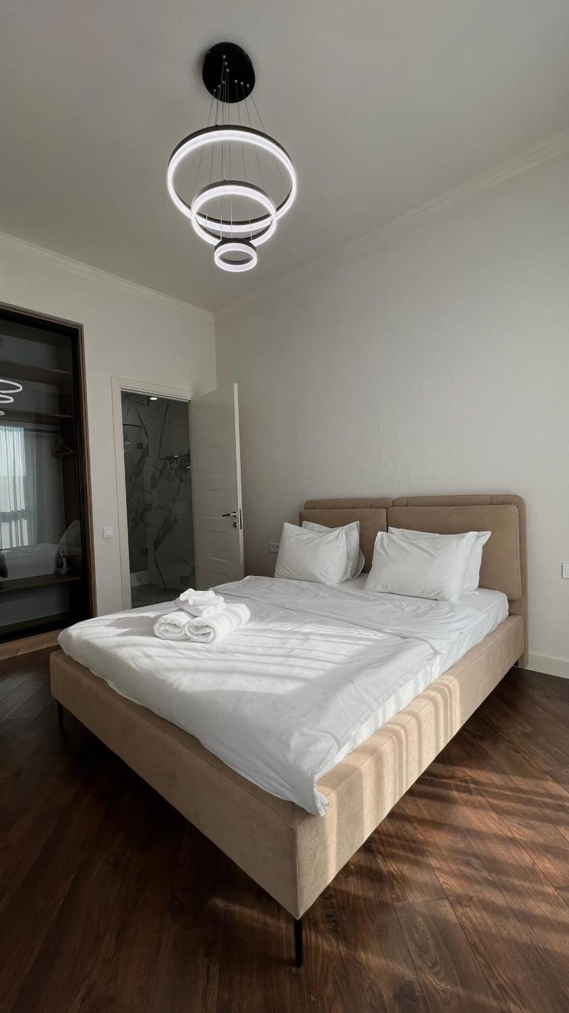 Hotel Manica Esentai City Алмати Екстер'єр фото